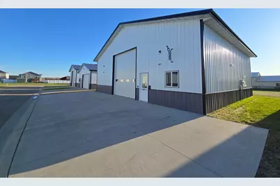 1701 4th Avenue NE, Barnesville, MN 56514 - Photo 1