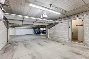 13900 53rd Ave N, Plymouth, MN 55446 - Photo 31