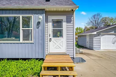 2 Park Drive W, Circle Pines, MN 55014 - Photo 5