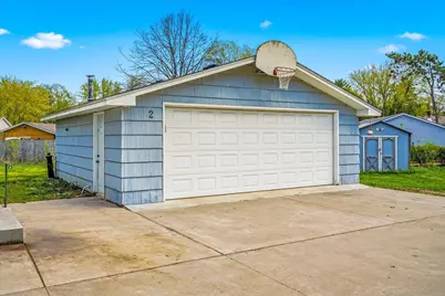 2 Park Drive W, Circle Pines, MN 55014 - Photo 3