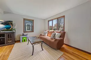 708 13th Ave SW, Austin, MN 55912 - Photo 5