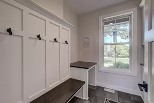 416 Eagle Bluff Dr, Hudson, WI 54016 - Photo 15