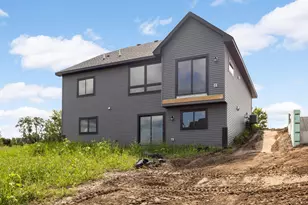 19966 Hiawatha Ct, Lakeville, MN 55044 - Photo 33