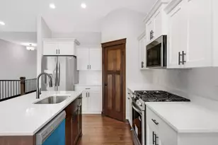 19966 Hiawatha Ct, Lakeville, MN 55044 - Photo 15