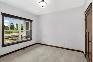 19966 Hiawatha Ct, Lakeville, MN 55044 - Photo 21