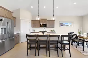 19966 Hiawatha Ct, Lakeville, MN 55044 - Photo 11