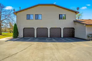 5734 Otter View Trail, White Bear Lake, MN 55110 - Photo 21
