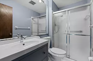 10302 Toledo Cir, Bloomington, MN 55437 - Photo 27