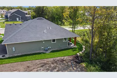 1951 Woods Point, Waconia, MN 55387 - Photo 5