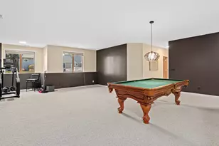 2710 Red Splendor Cir E, Maplewood, MN 55119 - Photo 31