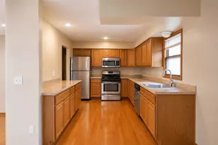 7018 James Ave N, Brooklyn Center, MN 55430 - Photo 7