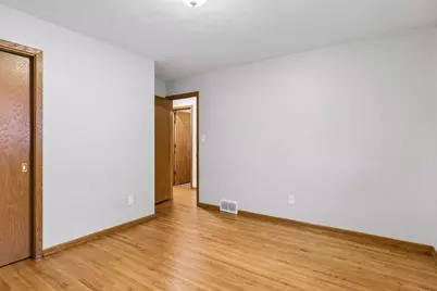 2637 5th Avenue E, North Saint Paul, MN 55109 - Photo 15