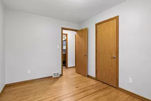 2637 5th Ave E, North Saint Paul, MN 55109 - Photo 19