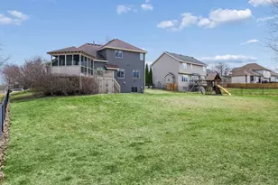 2378 Manuela Dr, Chaska, MN 55318 - Photo 61