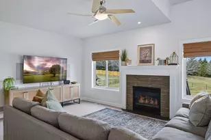 2378 Manuela Dr, Chaska, MN 55318 - Photo 17