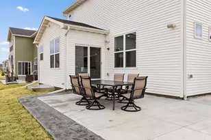 1038 Siesta Dr, Woodbury, MN 55129 - Photo 15