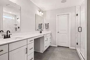 1038 Siesta Dr, Woodbury, MN 55129 - Photo 27