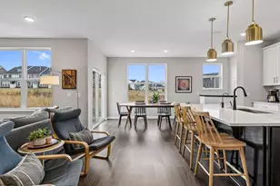 1038 Siesta Dr, Woodbury, MN 55129 - Photo 19