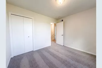 9429 Harkness Avenue S, Cottage Grove, MN 55016 - Photo 13