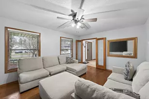 2346 Heights Ave E, Maplewood, MN 55119 - Photo 9