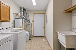 760 Garceau Ln, Vadnais Heights, MN 55127 - Photo 35