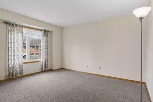 760 Garceau Ln, Vadnais Heights, MN 55127 - Photo 7