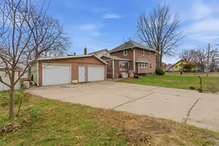 701 E 1st St, Fairmont, MN 56031 - Photo 5