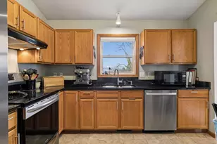 355 Parkview Ln S, Maplewood, MN 55119 - Photo 13