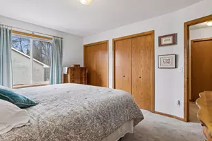 355 Parkview Ln S, Maplewood, MN 55119 - Photo 17