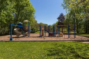355 Parkview Ln S, Maplewood, MN 55119 - Photo 39