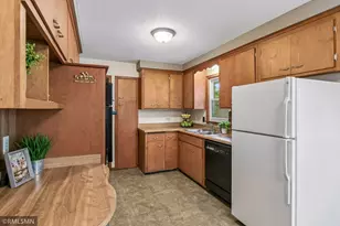 9501 Oliver Ave N, Brooklyn Park, MN 55444 - Photo 11