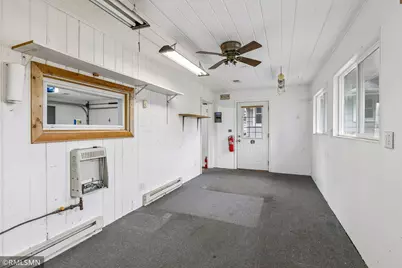 9501 Oliver Avenue N, Brooklyn Park, MN 55444 - Photo 31