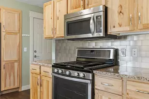 7611 Laredo Dr, Chanhassen, MN 55317 - Photo 11