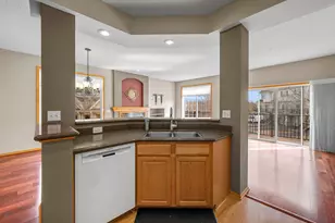 2177 Eagle Trace Ln, Woodbury, MN 55129 - Photo 29