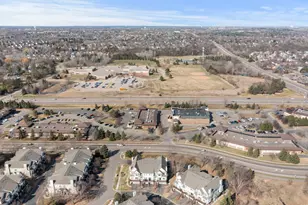 2177 Eagle Trace Ln, Woodbury, MN 55129 - Photo 5