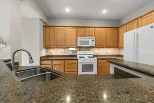 2177 Eagle Trace Ln, Woodbury, MN 55129 - Photo 23