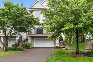 2177 Eagle Trace Ln, Woodbury, MN 55129 - Photo 3