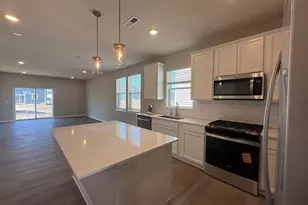 15035 Askeaton Pl, Rosemount, MN 55068 - Photo 3