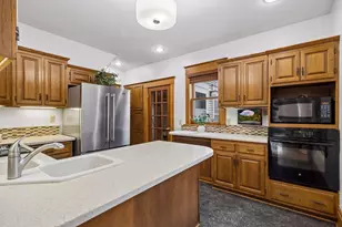 2003 Goodrich Ave, Saint Paul, MN 55105 - Photo 9