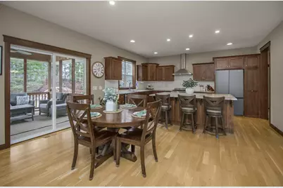 10495 Niblick Lane, Eden Prairie, MN 55347 - Photo 3