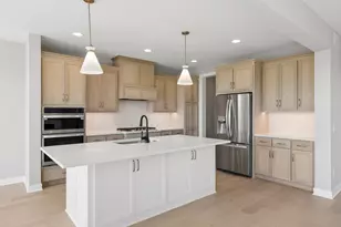 10409 Blackmoor Rd, Woodbury, MN 55129 - Photo 5