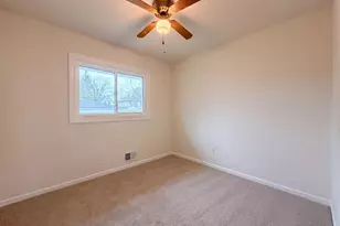 932 Jefferson Ave, Saint Paul, MN 55102 - Photo 9