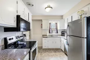 5301 Edgewood Ave N, Crystal, MN 55428 - Photo 7