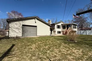 7405 Concerto Curve NE, Fridley, MN 55432 - Photo 3