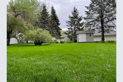 901 5th Street SW, Waseca, MN 56093 - Photo 7