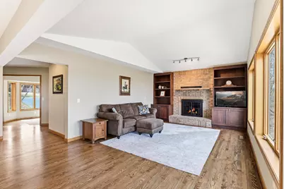 16048 Baywood Lane, Eden Prairie, MN 55346 - Photo 7