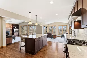 16048 Baywood Ln, Eden Prairie, MN 55346 - Photo 13