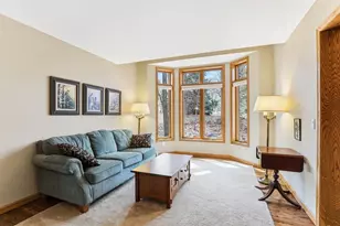 16048 Baywood Ln, Eden Prairie, MN 55346 - Photo 5