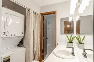 7631 Edinborough Way, Edina, MN 55435 - Photo 31