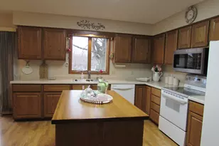 1550 Charles St, Fairmont, MN 56031 - Photo 9